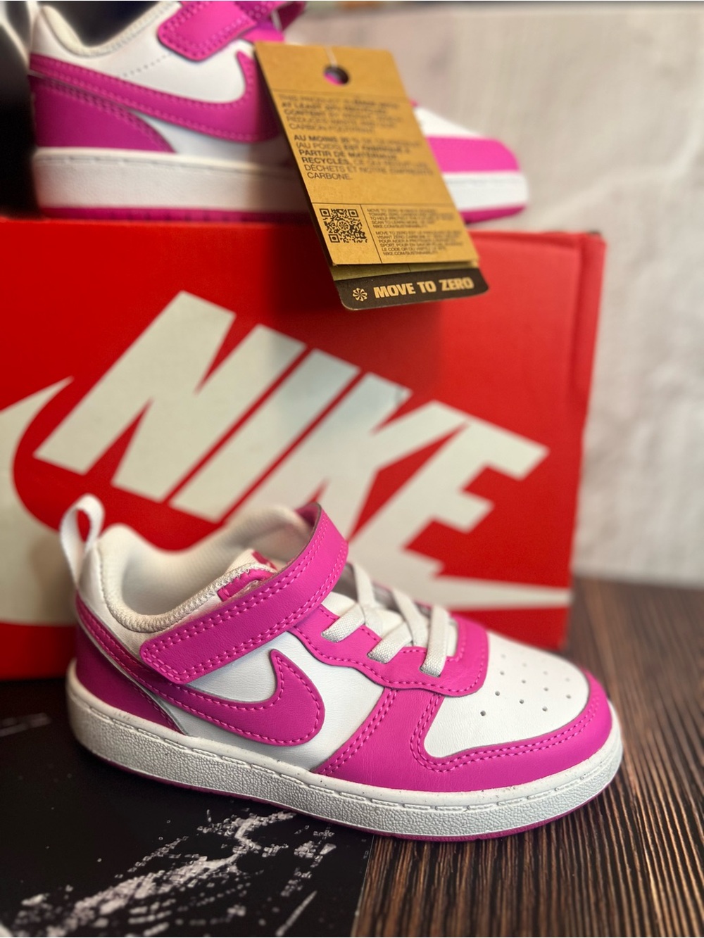 Nike Kids White and Hot Pink Low-Top Sneakers